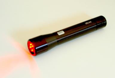 5LEDRed: 5 LED Red 640nm 2-AA Machined Flashlight