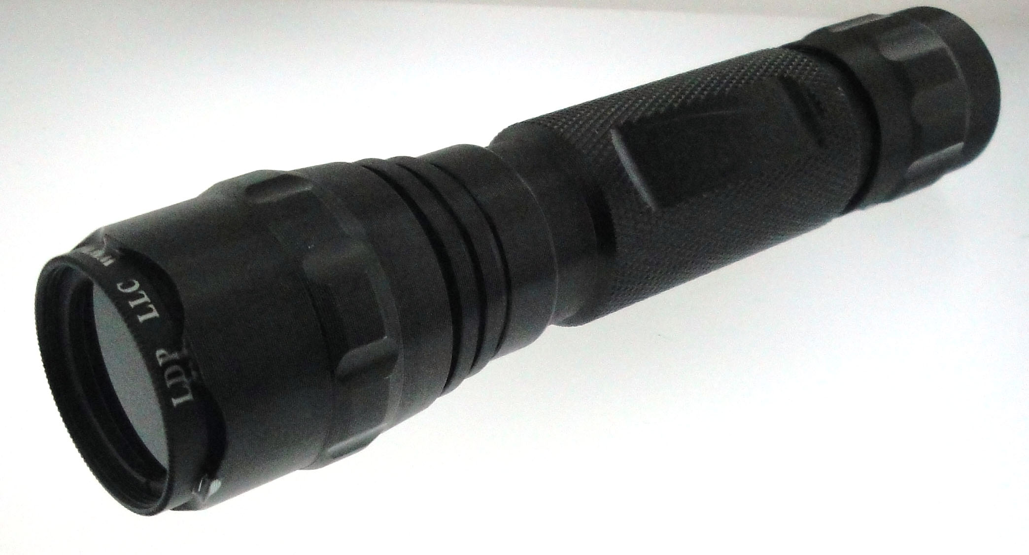 XNiteFlash715: Infrared Flashlight 715nm, Uses 2 x 16340 or 2 x CR123A Batteries, Krypton Bulb